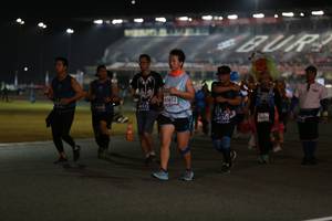 BIB: 43612, 41265
                            <button type="button" onclick="openModal(10692727)" class="btn btn-primary btn-sm float-right btn-popup" data-toggle="modal" data-target=".modal-high-quality">
                        <i class="fas fa-shopping-cart"></i> Add to Cart
                    </button>
                                            <button type="button" onclick="isThisMe(10692727, true)" class="btn btn-success btn-sm float-right btn-popup btn-isme hidden" data-toggle="tooltip" data-placement="bottom" title="นี่คือรูปของคุณใช่ไหม คลิกที่นี่เพื่อเอาเข้าอัลบั้ม">
                        <i class="fas fa-plus"></i> Add to album
                    </button>
                    <button type="button" onclick="isThisMe(10692727, false)" class="btn btn-warning btn-sm float-right btn-popup btn-isnotme hidden">
                        <i class="fas fa-ban"></i> Remove from album
                    </button>